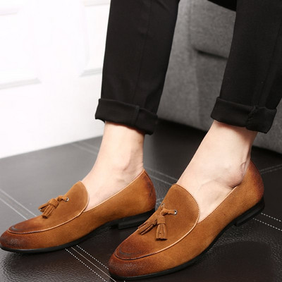 Kolmes värvitoonis tutiga pidulikud meeste kingad