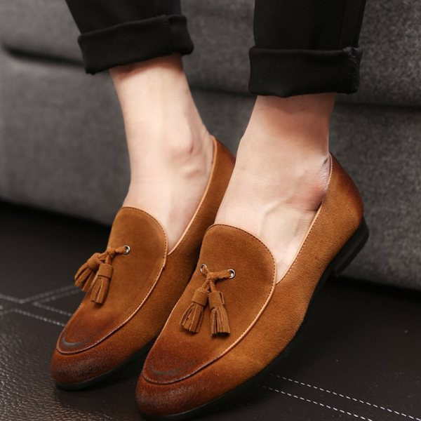 Kolmes värvitoonis tutiga pidulikud meeste kingad