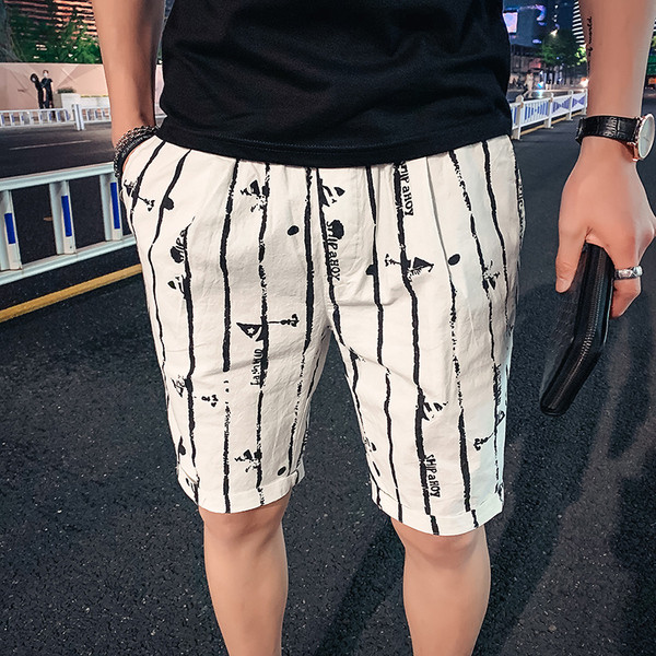 Férfi nyári rövidnadrág gumival és fűzővel