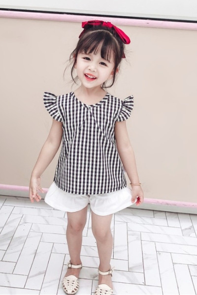 Νέο μοντέλο παιδικό σετ για κορίτσια - σε δύο μέρη