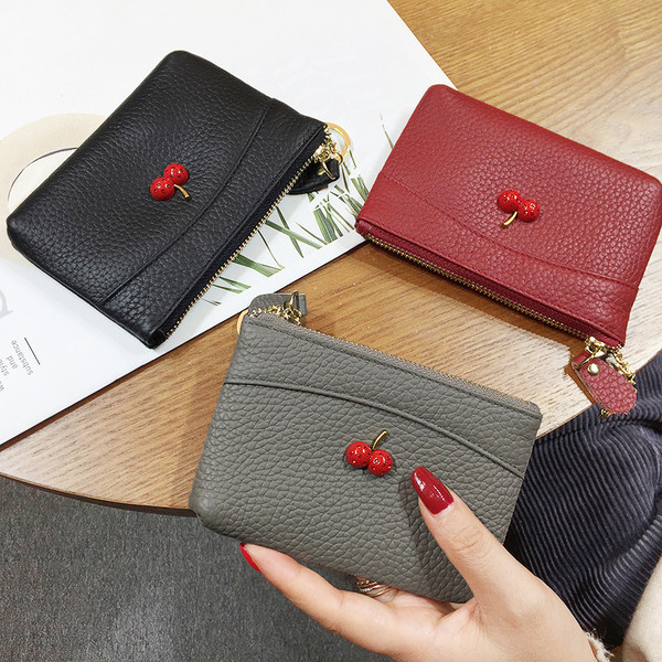 Női pénztárca 3D elemmel, öko bőr cipzárral