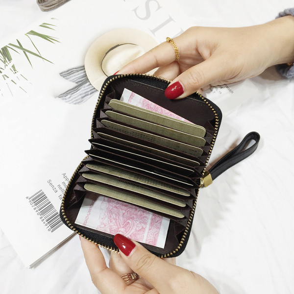 Portofel de dama cu fermoar si efect stralucitor