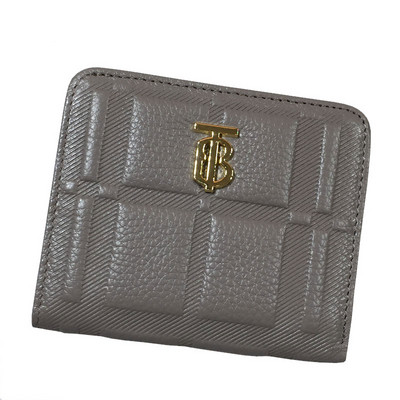 Γυναικείο πορτοφόλι από οικολογικό δέρμα με μεταλλικό στοιχείο