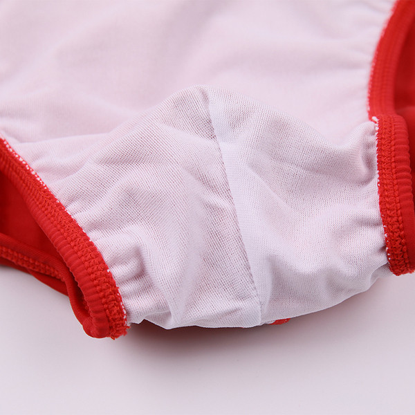 Vīriešu peldkostīmi ar uzrakstu