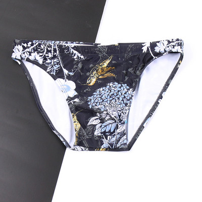 Costume de baie pentru bărbați cu cravate și model floral