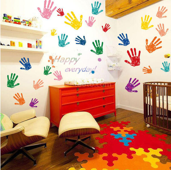 Isekleepuv pealdisega seinakleebis