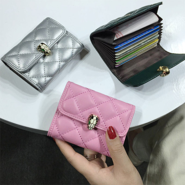 Női mindennapi pénztárca fém temetéssel