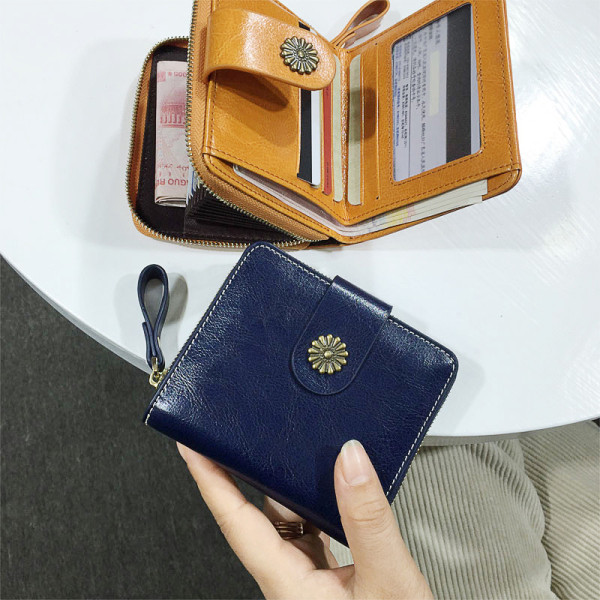 Modern pénztárca eko bőrből készült fém díszítéssel