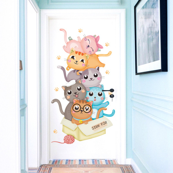 Pašlīmējošā bērnu uzlīme ar dzīvniekiem