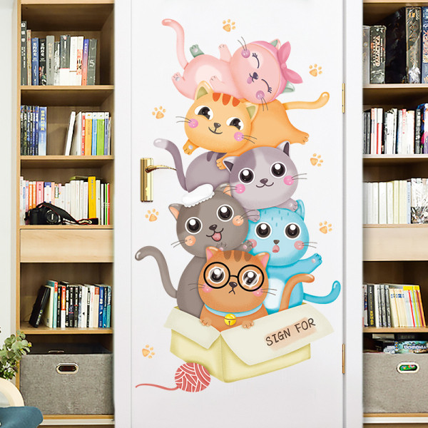 Pašlīmējošā bērnu uzlīme ar dzīvniekiem