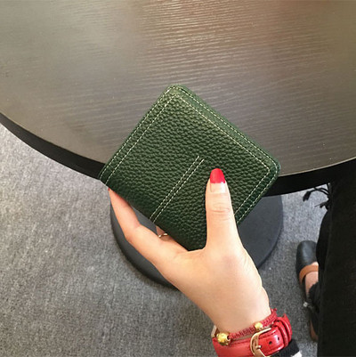 Γυναικείο πορτοφόλι από οικολογικό δέρμα - κλασικό μοντέλο