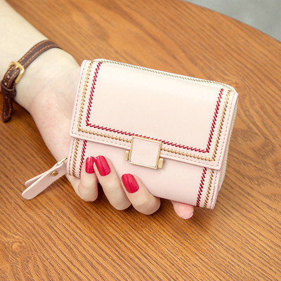 Női négyzet alakú pénztárca cipzárral és fém rögzítéssel