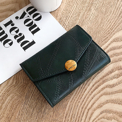 Modern női pénztárca négyzet alakú fém díszítéssel