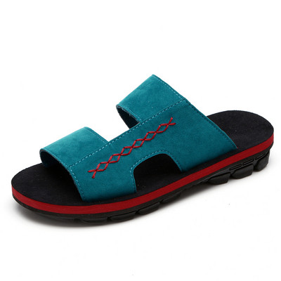 Alkalmi férfi papucs sima modell felirattal