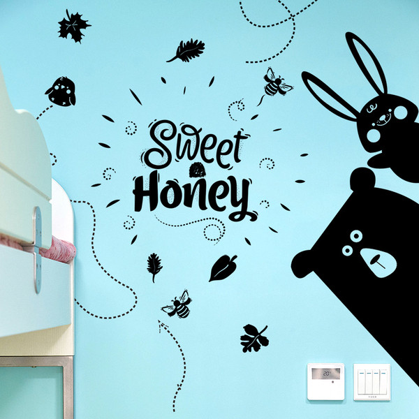 Vaikiškas lipdukas su užrašu ir gyvūnėliais