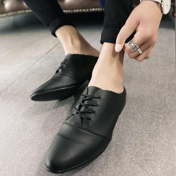 Ανδρικές παντόφλες με κορδόνια - μυτερό μοντέλο