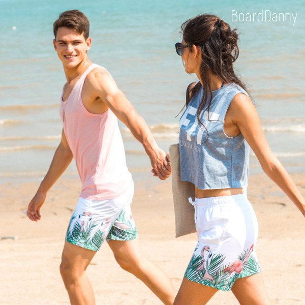 Pantaloni scurți de plajă unisex cu imprimeu alb și flamingo