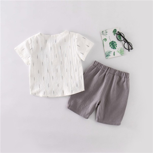 Gyerekkészlet fiúknak kétrészes blúz + rövidnadrág