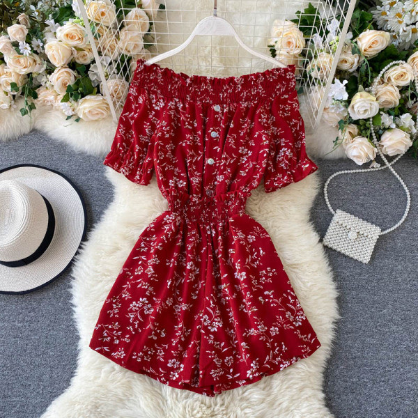 Κοντές γυναικείες φόρμες με λουλουδάτο μοτίβο και ελαστική μέση