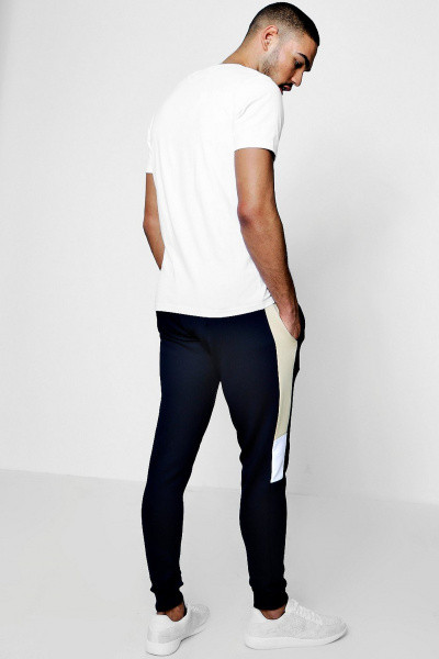 Ανδρικό παντελόνι casual με τσέπες και πλαϊνά άκρα