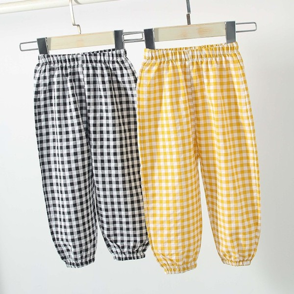 Gyermek kockás nadrág új modellje tavaszra és nyárra