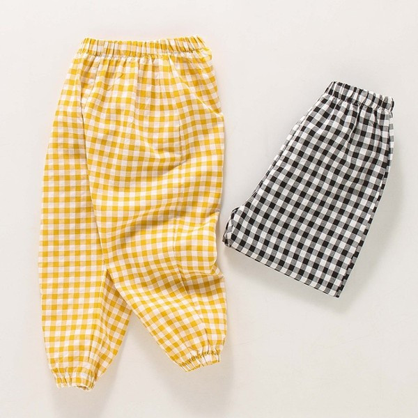 Gyermek kockás nadrág új modellje tavaszra és nyárra