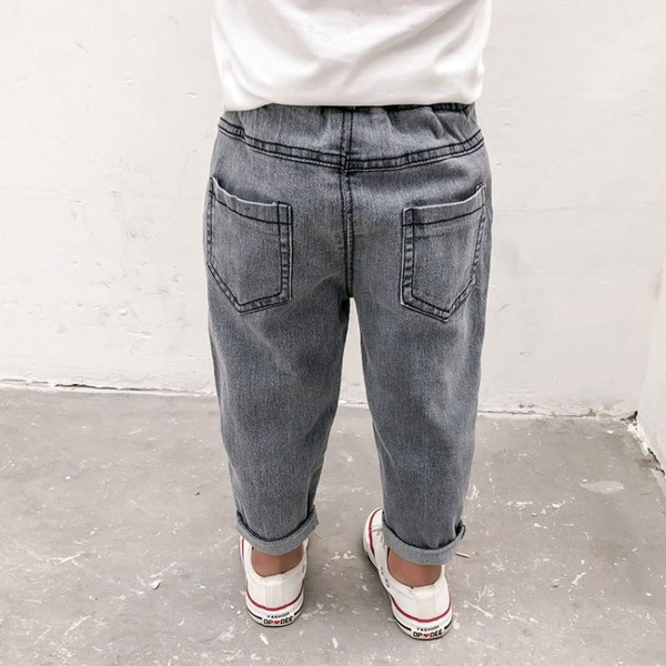 Vaikiški džinsai su aplikacijomis berniukams pilkos ir mėlynos spalvos