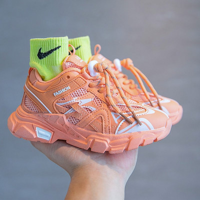 Alkalmi gyerek tornacipő fűzővel és durva talppal, alkalmas fiúknak és lányoknak