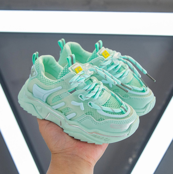 Sportos-alkalmi férfi tornacipő fűzővel és vastag talppal