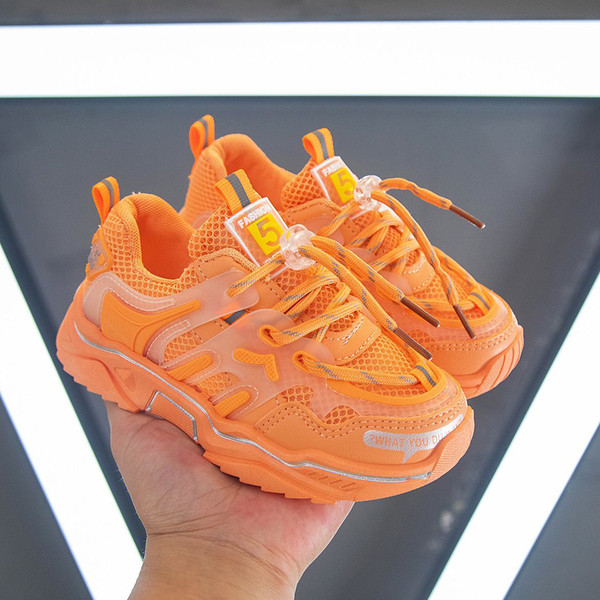 Sportos-alkalmi férfi tornacipő fűzővel és vastag talppal