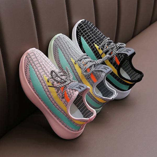 Αθλητικά και καθημερινά παιδικά αθλητικά παπούτσια με κορδόνια και χρωματιστό μοτίβο