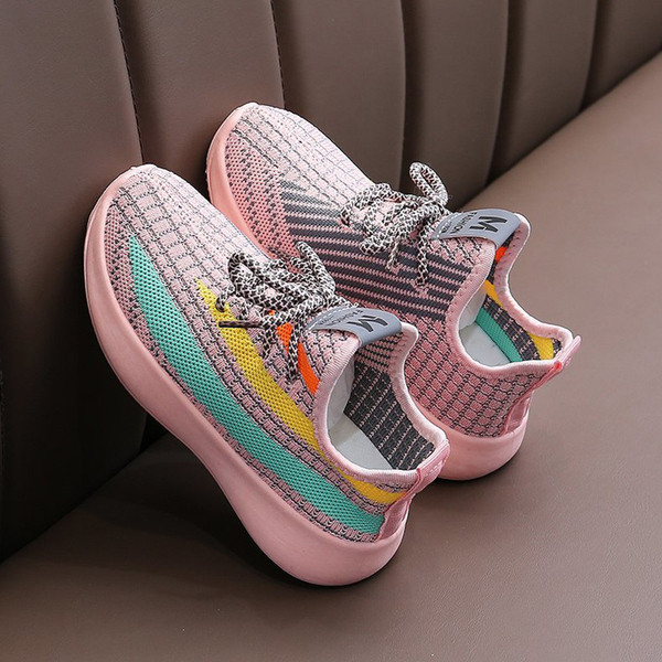 Αθλητικά και καθημερινά παιδικά αθλητικά παπούτσια με κορδόνια και χρωματιστό μοτίβο