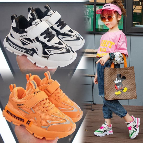 Alkalmi gyerek tornacipő fűzővel és matricákkal