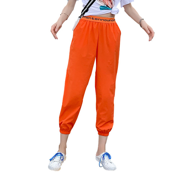 Moodsad naiste püksid elastse vöökoha ja taskutega