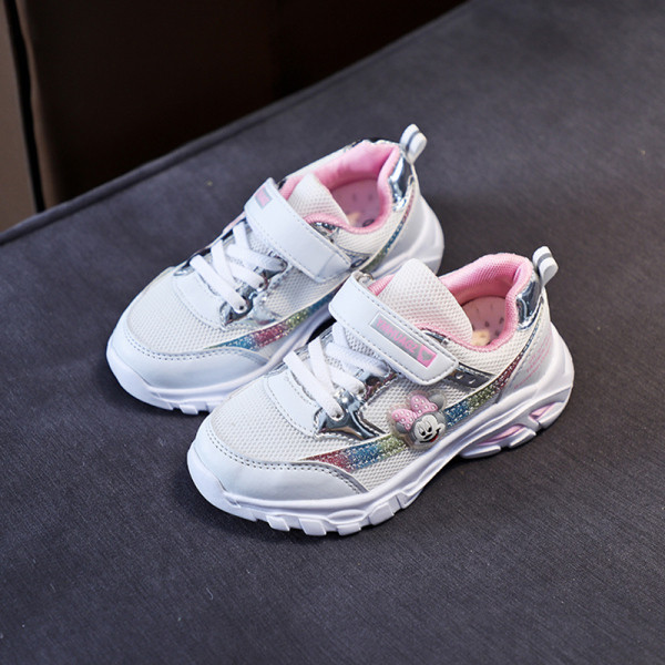 Alkalmi gyerekcipők fűzővel és matricákkal