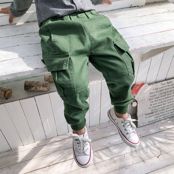 Sport gyereknadrág - zsebes fiúknak