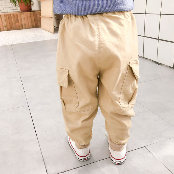 Sport gyereknadrág - zsebes fiúknak