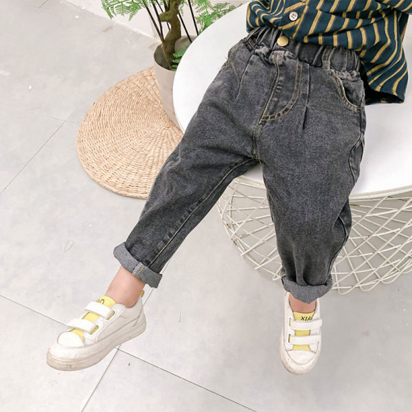 Új, zsebes gyerekfarmer modell fiúknak