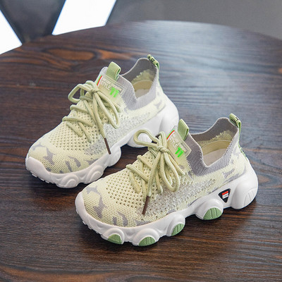 Sporta un ikdienas kedas ar mežģīnēm un biezu zoli