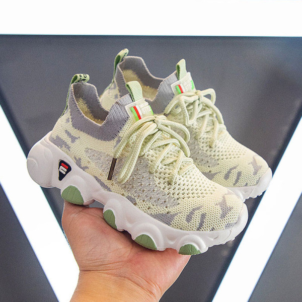 Sporta un ikdienas kedas ar mežģīnēm un biezu zoli