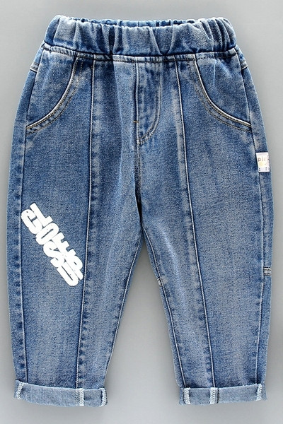 Moodsad laste teksad poistele sinise aplikatsiooniga