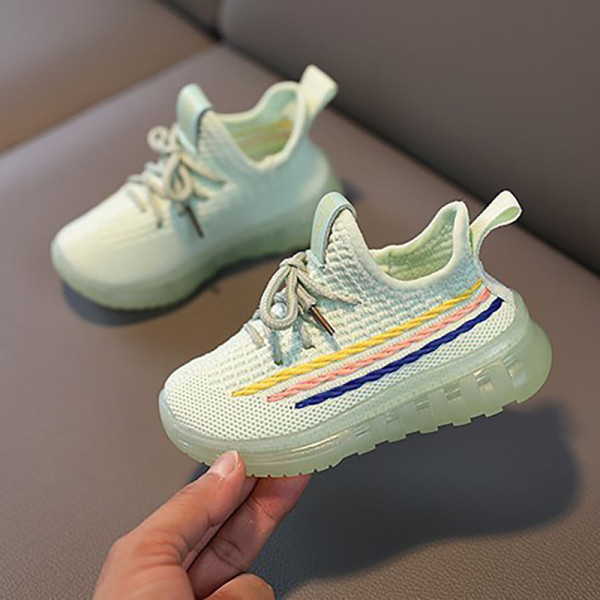 Laste igapäevased hõõguvad paeltega tossud