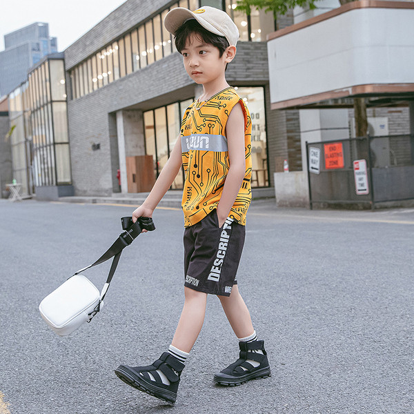 Sportos gyerek szett fiúknak kétrészes felső + nadrág