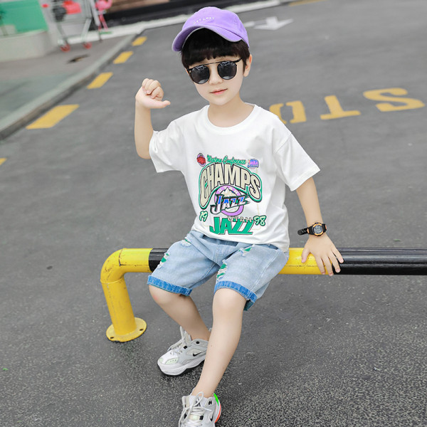 Új modell gyerek szett fiú blúzhoz rátéttel + farmer