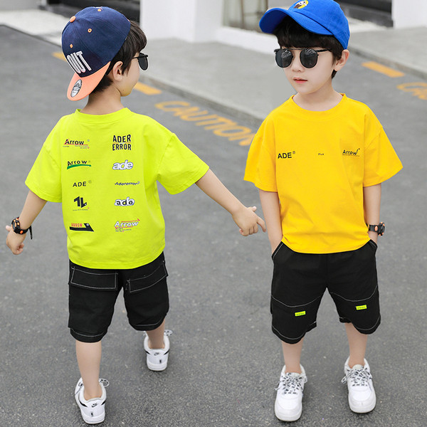 Napi gyerekkészlet fiúknak kétrészes nadrág + blúz