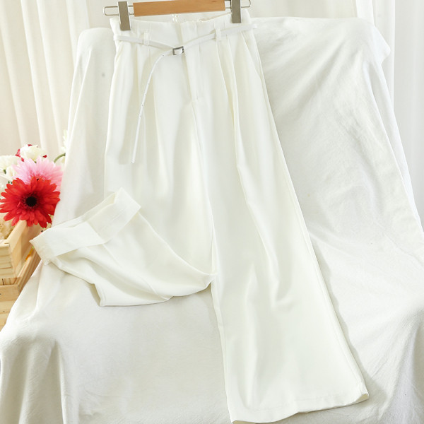 Naiste vöö ja kõrge vöökohaga püksid