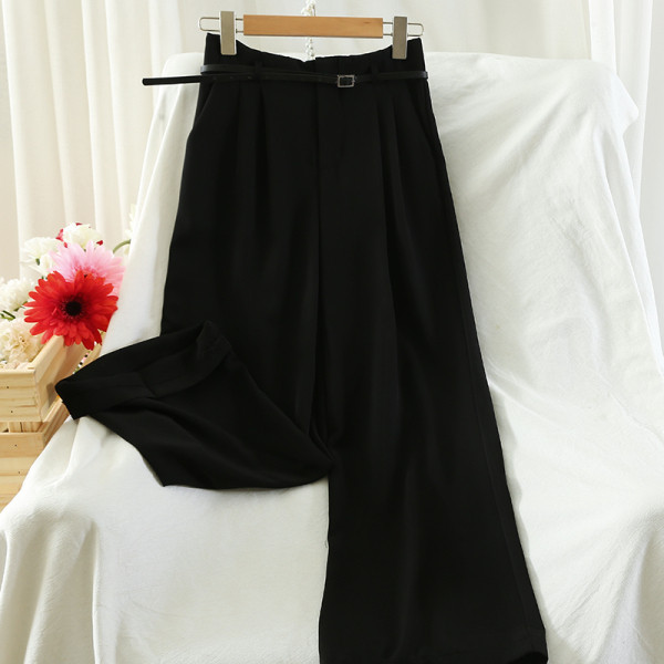 Naiste vöö ja kõrge vöökohaga püksid