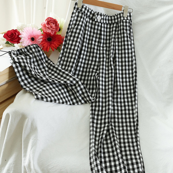 Pantaloni dama in carouri cu talie inalta - model larg