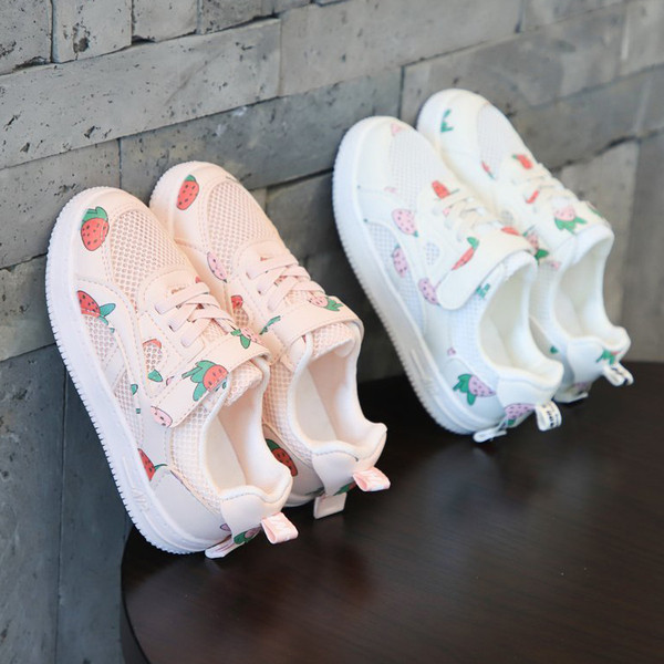 Alkalmi gyerek tornacipő nyakkendővel és matricákkal lányoknak