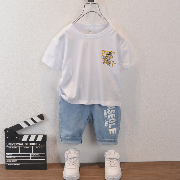 Modern gyerekkészlet fiúknak, kétrészes applikációval